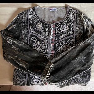 Velveteen gray top. Very soft and comfortable.